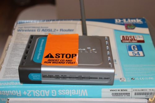 D-Link DSL-2640T Wireless-G ADSL2+ 4-Port Router