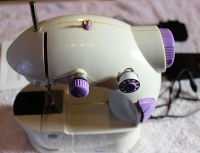 MULTIFUNCTIONAL DOUBLE-THREAD DOUBLE SPEED SEWING MACHINE